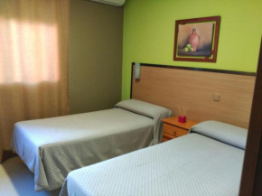 Гостиница Hostal DS  Велилья-Де-Сан-Антонио